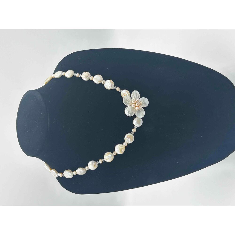 NWT Studio 9 Jewelry Pearl Floral Design  Necklace Earring Set